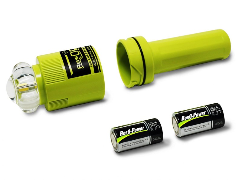 H2O Signal Mirror, Rescue Whistle, HemiLight, ResQFlare & Distress Flag - Image 4