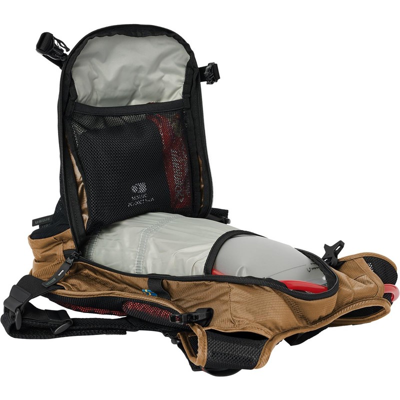 USWE Outlander Moto Hydration Pack 9L - Sand - Image 6